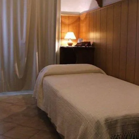 De' Pazzi Hotell 2*